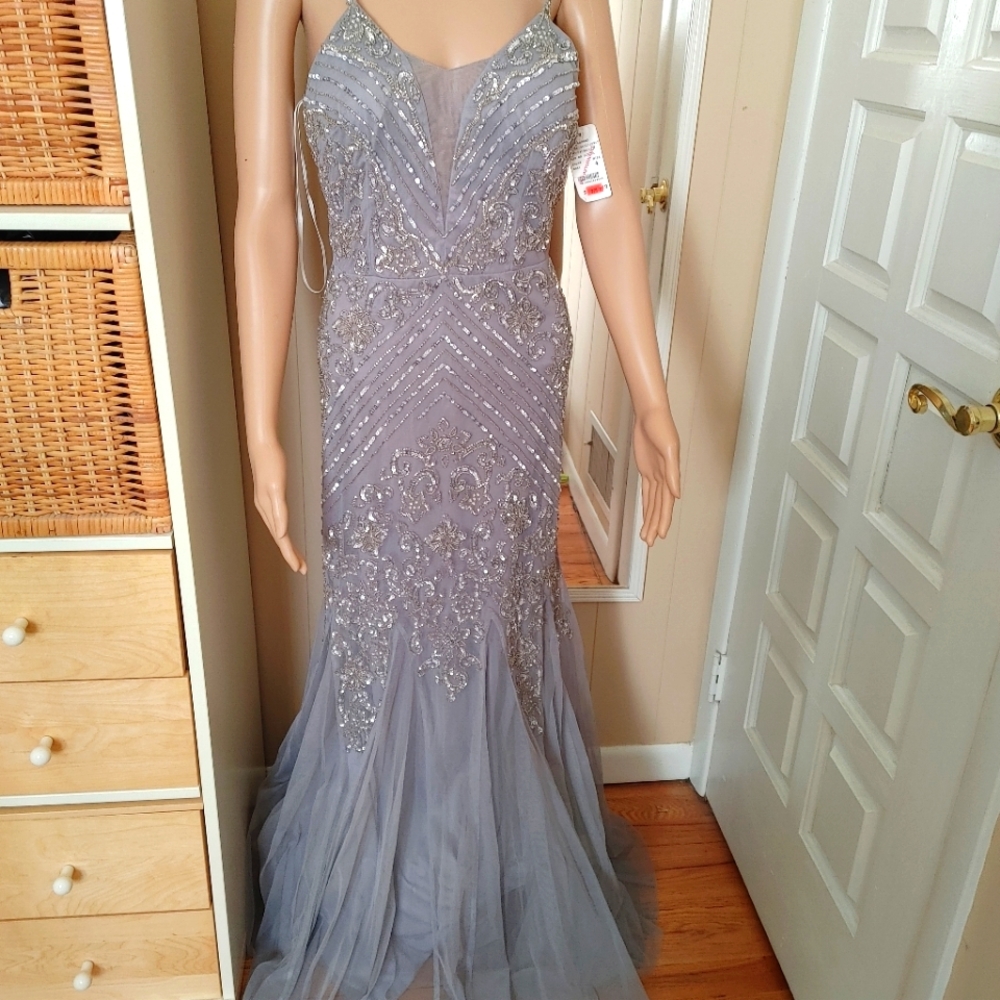Camille La Vie elegant beaded gown size 4